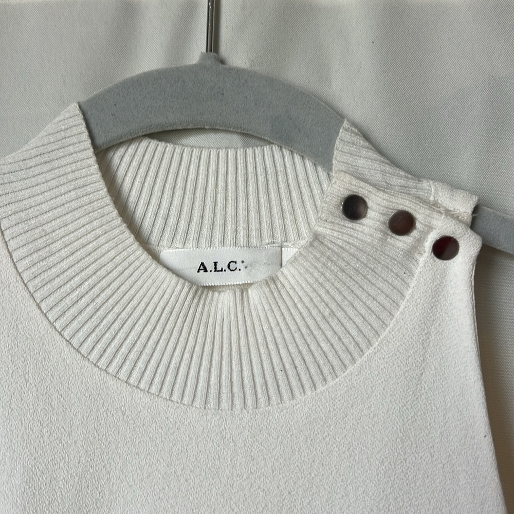 A.L.C. Sleeveless Crossover Back Top - Picture 2 of 8